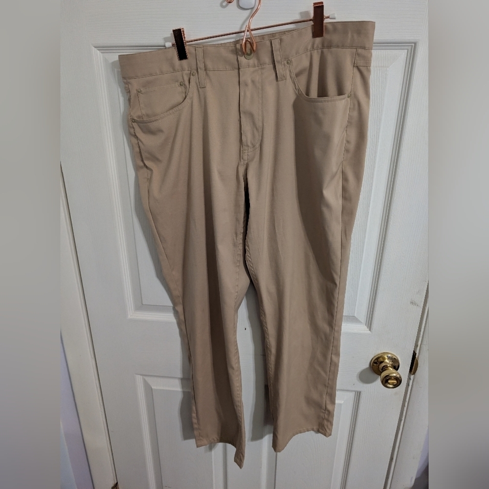 Brooks Brothers Mens Pants Beige Tan Tech Khaki Size 36x27 *Hemmed*